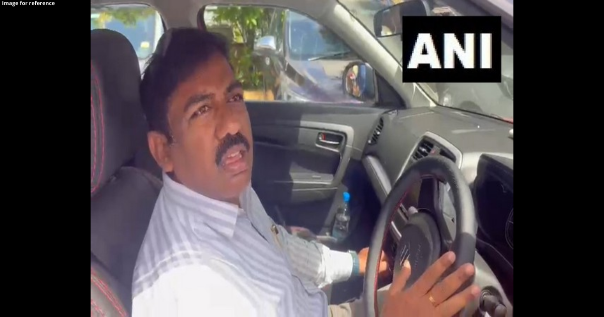 TRS leader parks car in front of Amit Shah's cavalcade, HM's security intervenes
